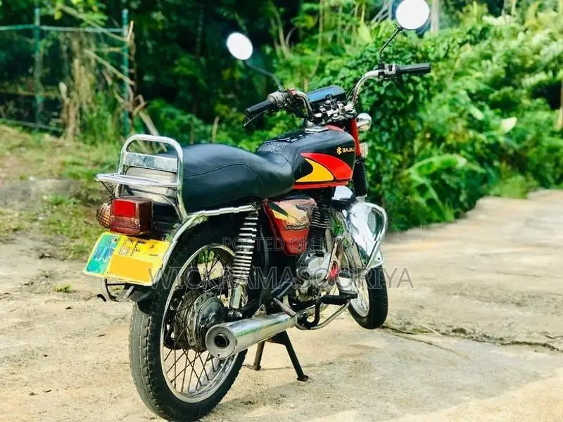 Bajaj Boxer 2000