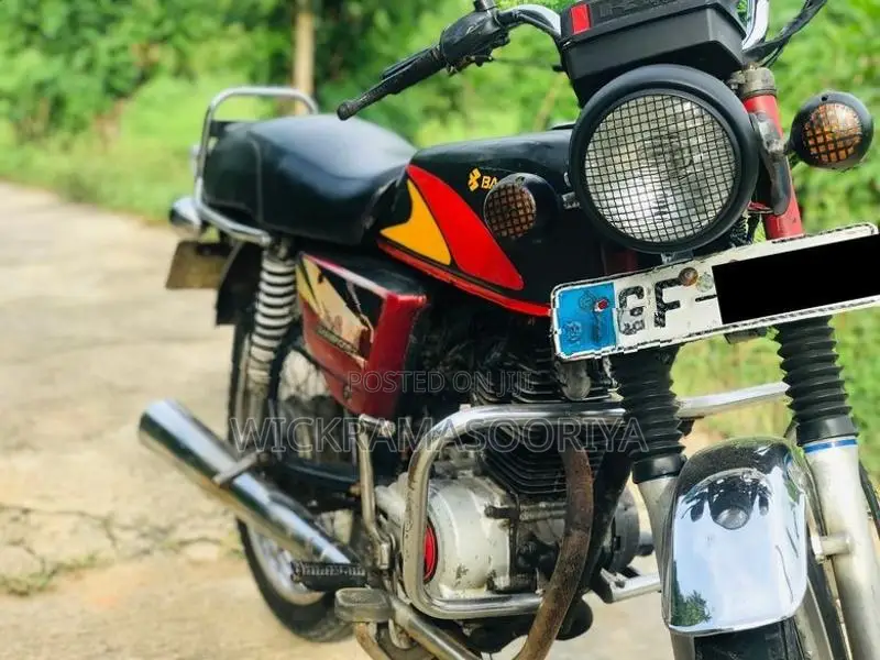 Bajaj Boxer 2000
