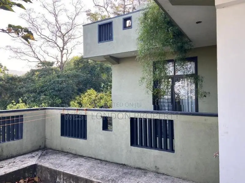 Kandy | Prime 3-Storey House Near the City for Sale