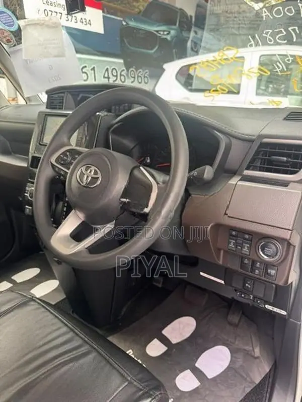 Toyota Roomy G grade 2023