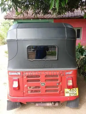 Bajaj RE 2016