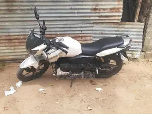 TVS Apache RTR 2013
