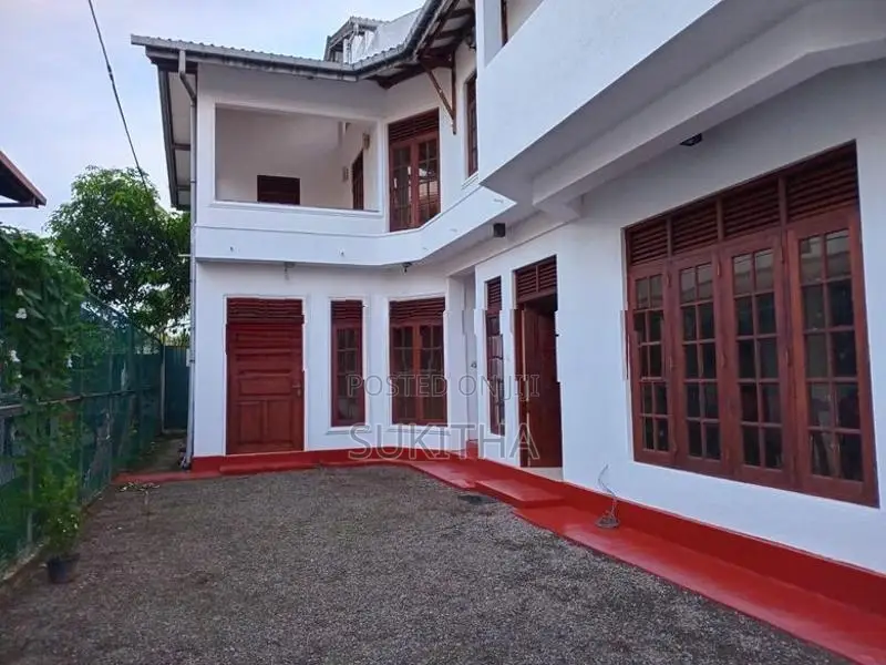 මොරටුවේ නිවසක් විකිණීමට