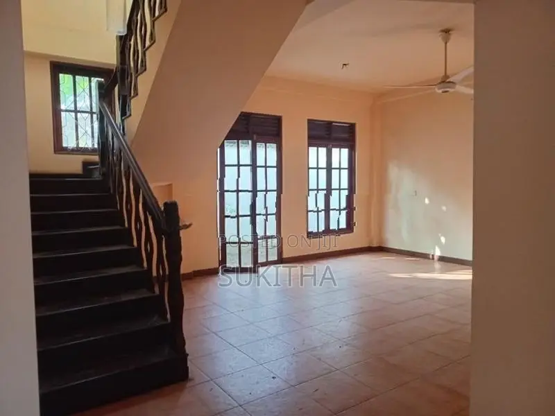 මොරටුවේ නිවසක් විකිණීමට