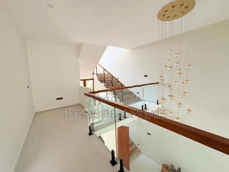 Luxury New House Sale in Thalawathugoda