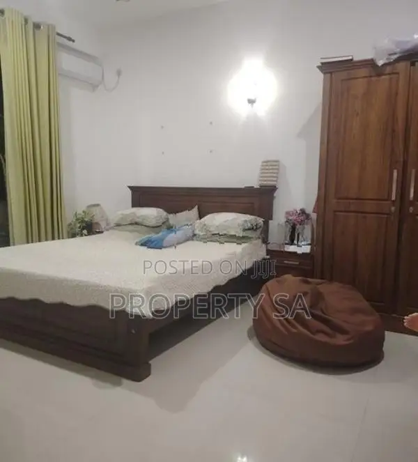 4 BHK Semi Furnished Apartment for Rent in Dehiwala