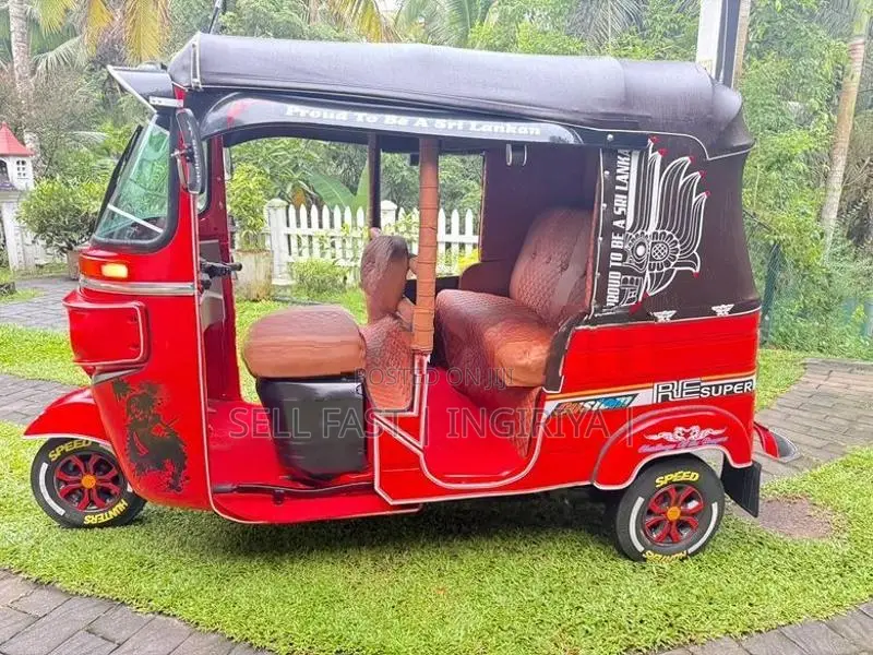 Bajaj RE Three Wheeler 2015