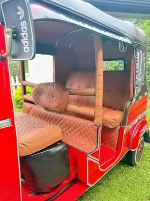 Bajaj RE Three Wheeler 2015