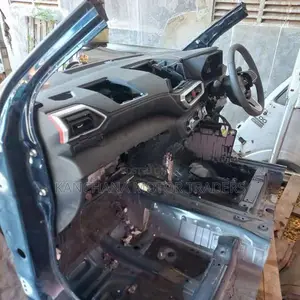 Toyota Raize Face Cut