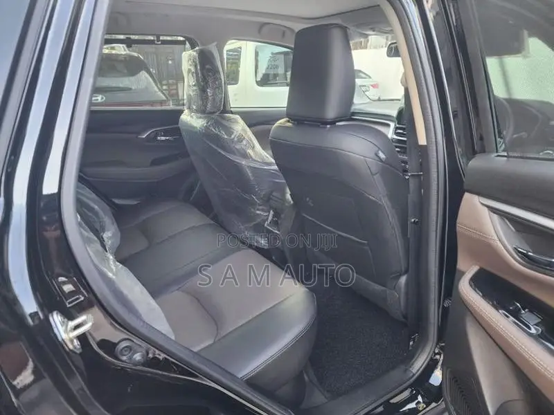 Toyota Hyryder Hybrid V 2025