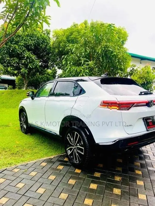Honda Vezel Z Play Moon Roof 2026