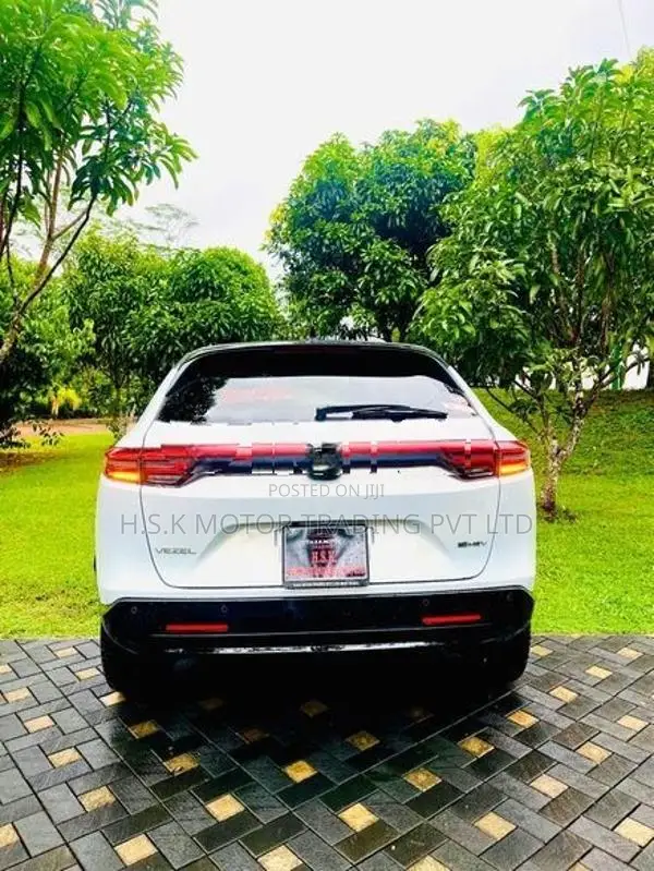 Honda Vezel Z Play Moon Roof 2026
