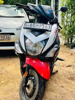 Yamaha RayZR BGM 2018