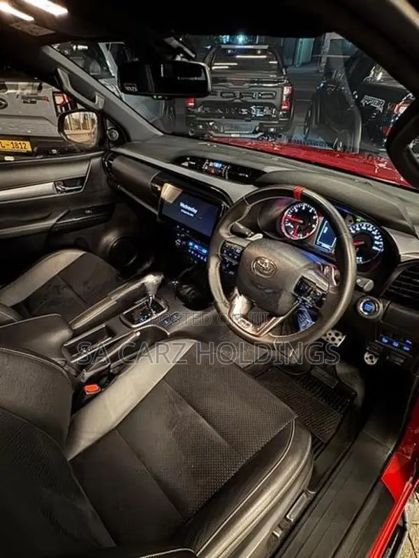 Toyota Hilux GR Sport 2025