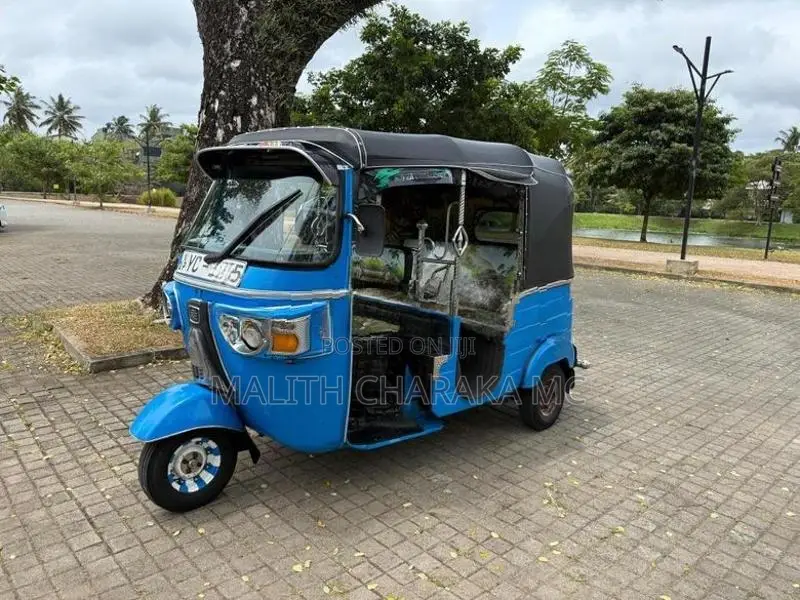Bajaj RE Three Wheeler 2010