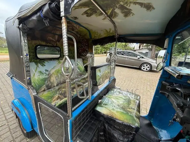 Bajaj RE Three Wheeler 2010