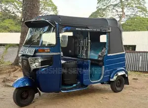 Bajaj RE 2017