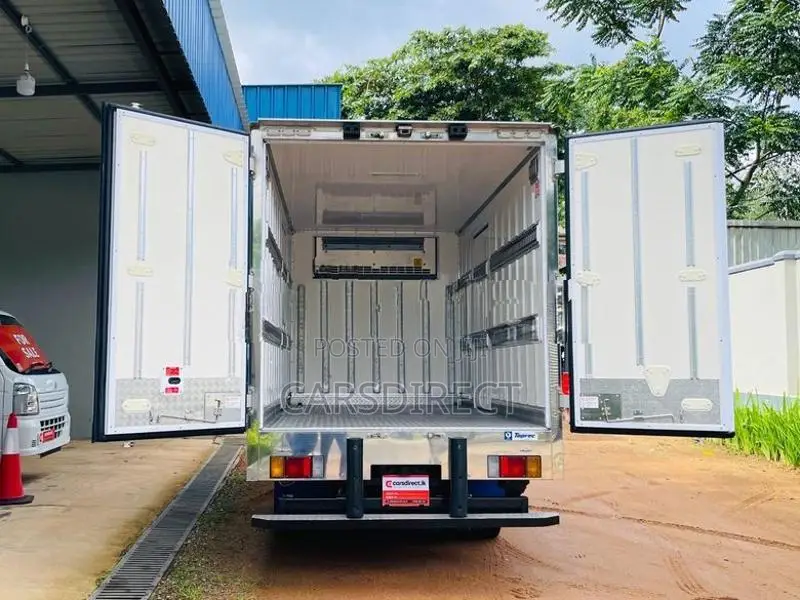 Isuzu Elf Freezer Truck 2020