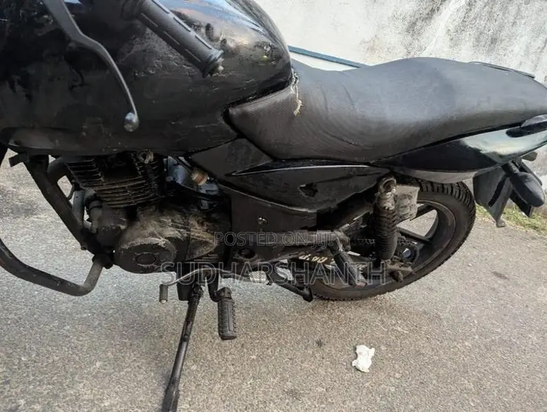 Bajaj Pulsar 180 2007