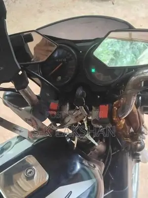 Bajaj CT100 2020