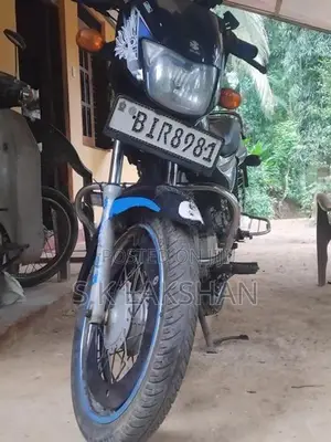 Bajaj CT100 2020