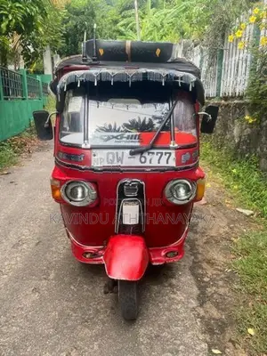Bajaj RE 175cc 2010