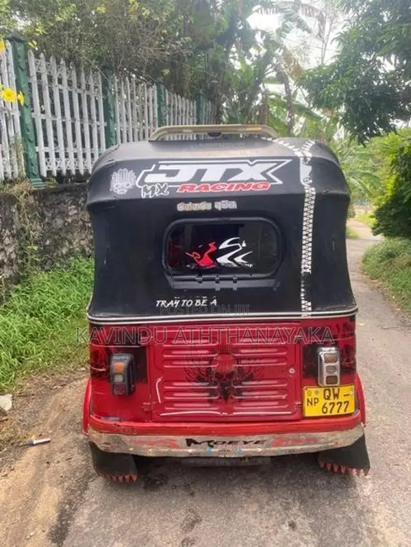 Bajaj RE 175cc 2010
