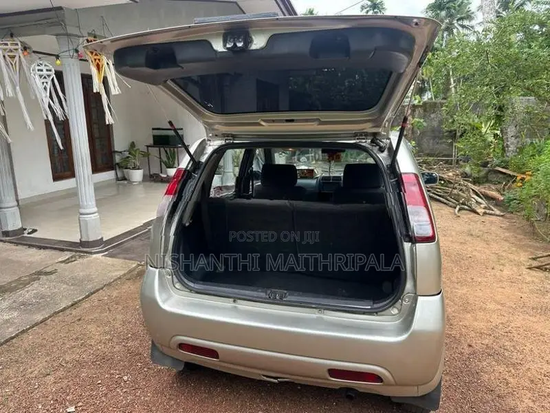 Suzuki Swift 2004