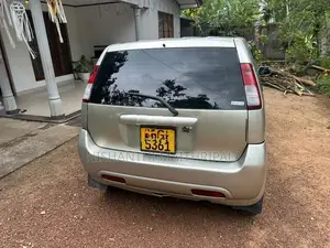 Suzuki Swift 2004