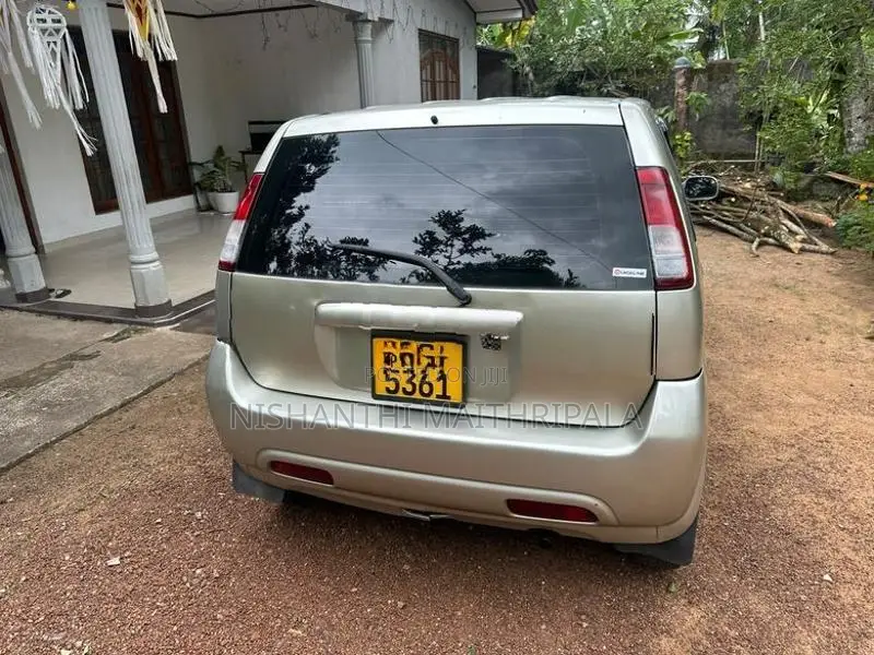 Suzuki Swift 2004