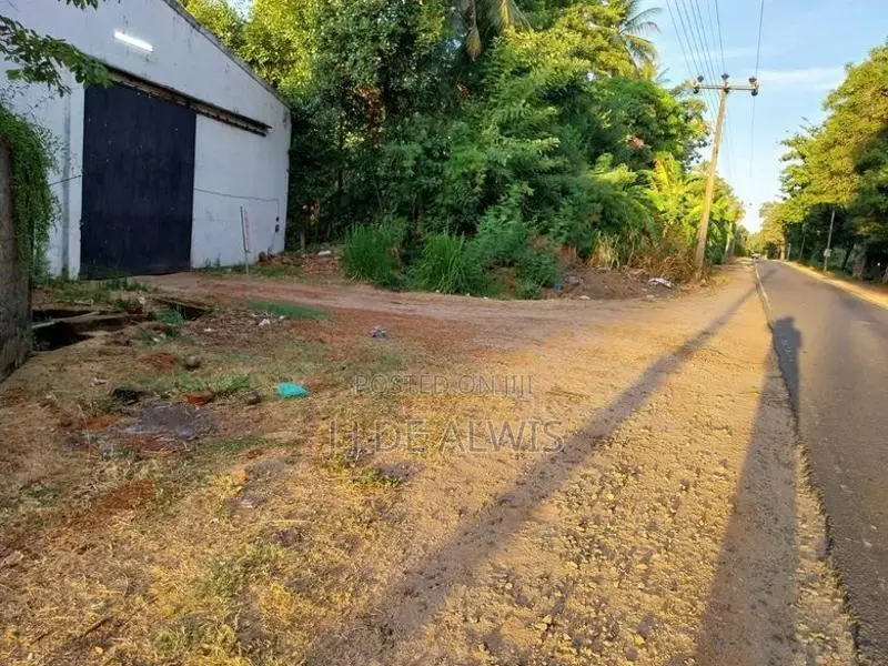 ගබඩාව කුලියට දීම - හිගුරක්ගොඩ
