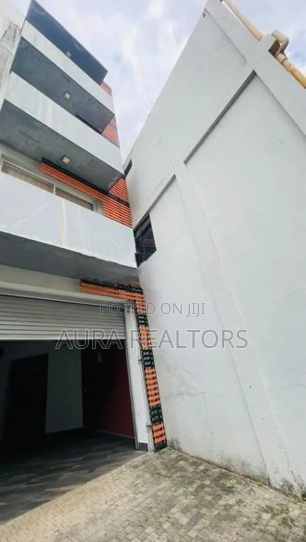 3 Storey Commercial Building for Sale in Nugegoda ( P-241)