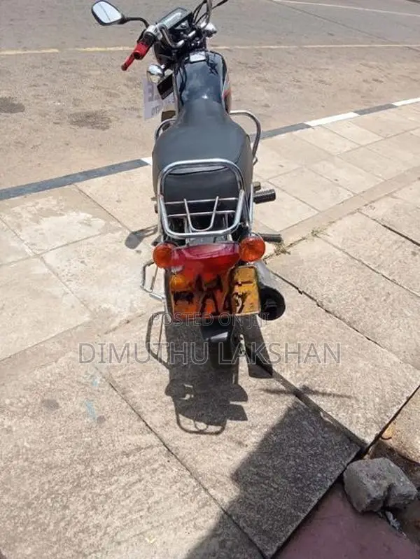 Bajaj Boxer 2002