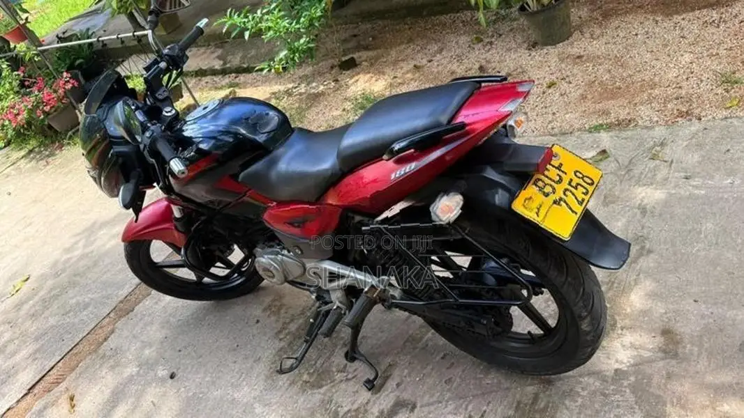 Bajaj Pulsar 180 2014