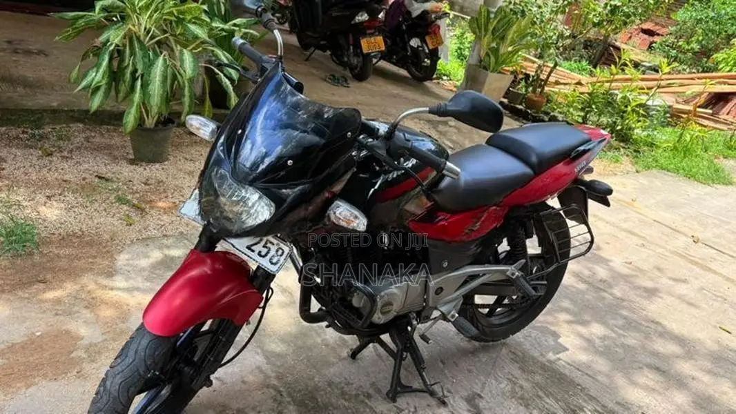 Bajaj Pulsar 180 2014