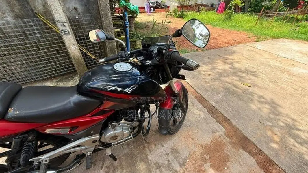 Bajaj Pulsar 180 2014