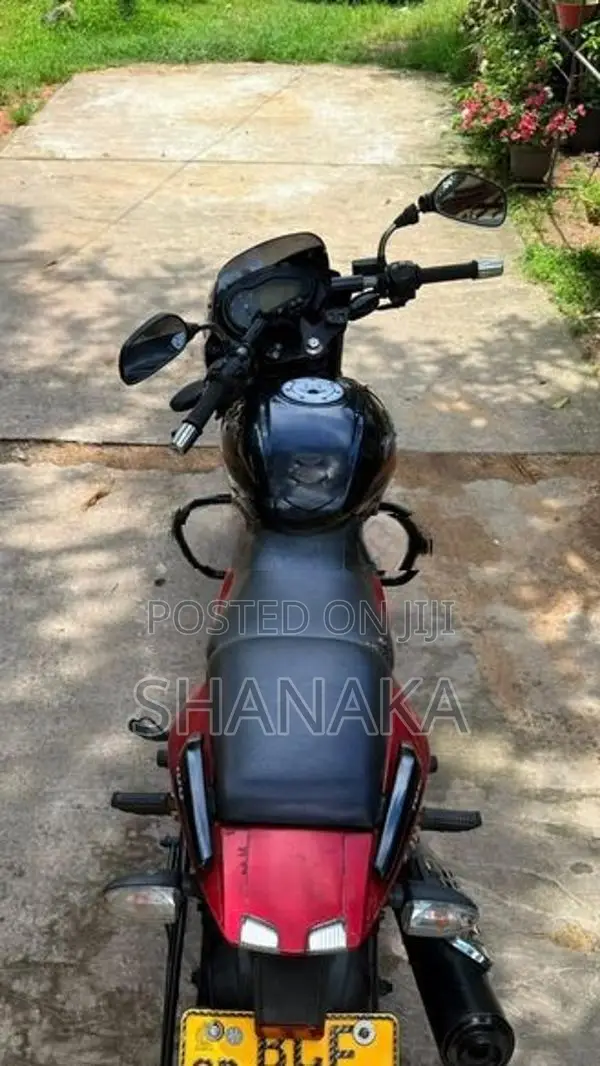 Bajaj Pulsar 180 2014