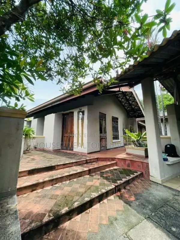 Valuable 2 Houses for Sale – Heart of Kohuwala