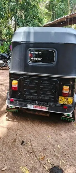 Bajaj RE 2013