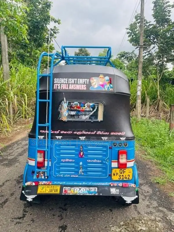 Bajaj RE 2006