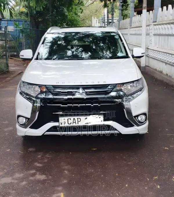 Mitsubishi Outlander 2016