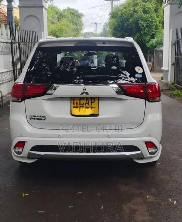 Mitsubishi Outlander 2016