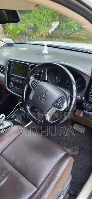 Mitsubishi Outlander 2016