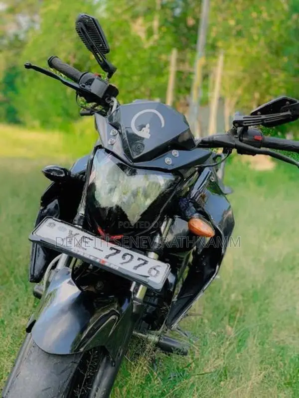 Yamaha FZ v1 2012