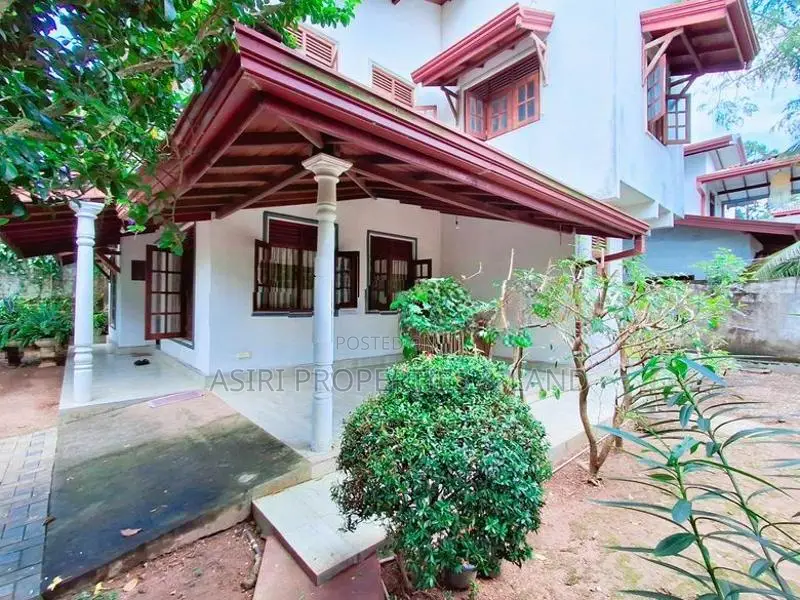 මෑතකදී ඉදිකරන ලද දෙමහල් නිවස විකිණීමට PILIYANDALA MAVITHTHARA