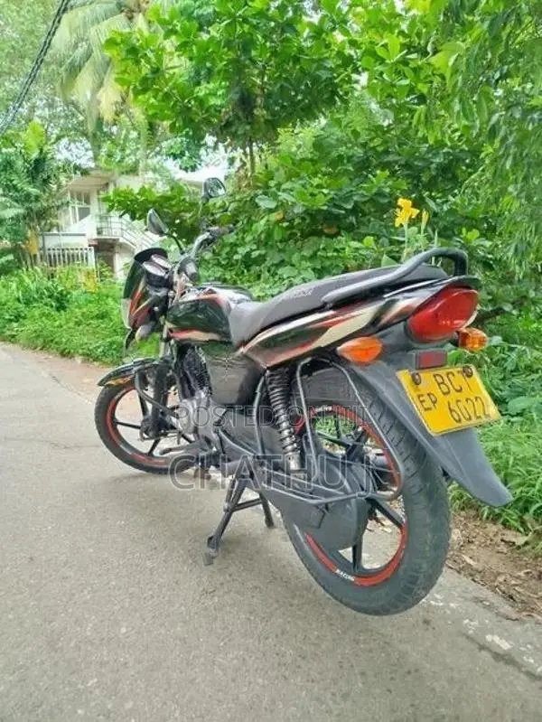 Bajaj Platina 100 ES 2015