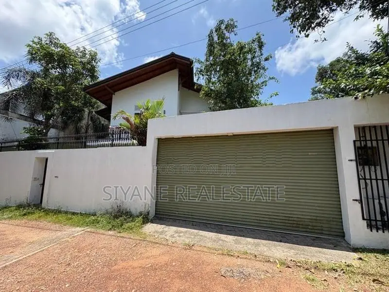 2 Storey House for Sale in Battaramulla