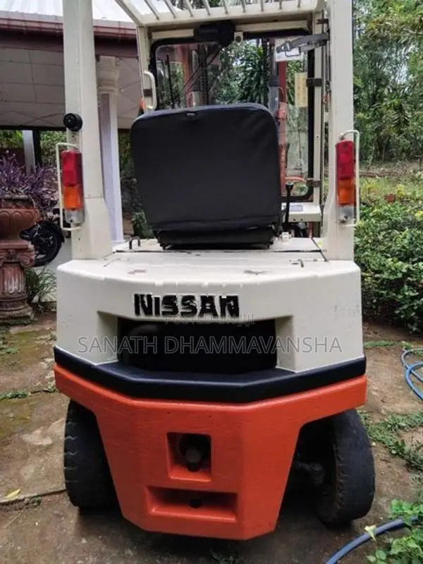 Nissan 1T Forklift 2008