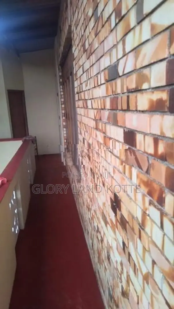 Upstair House for Rent in Pitakotte