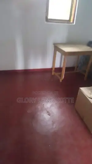 Upstair House for Rent in Pitakotte